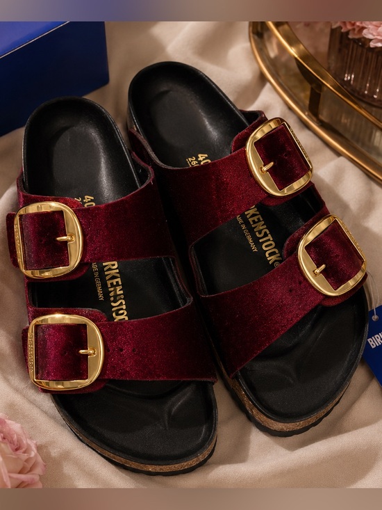 Birkenstock Shoes - Birkenstock Arizona Big Buckle Velvet Burgundy Wine Sandals EU 40 NWOT Rare Luxe